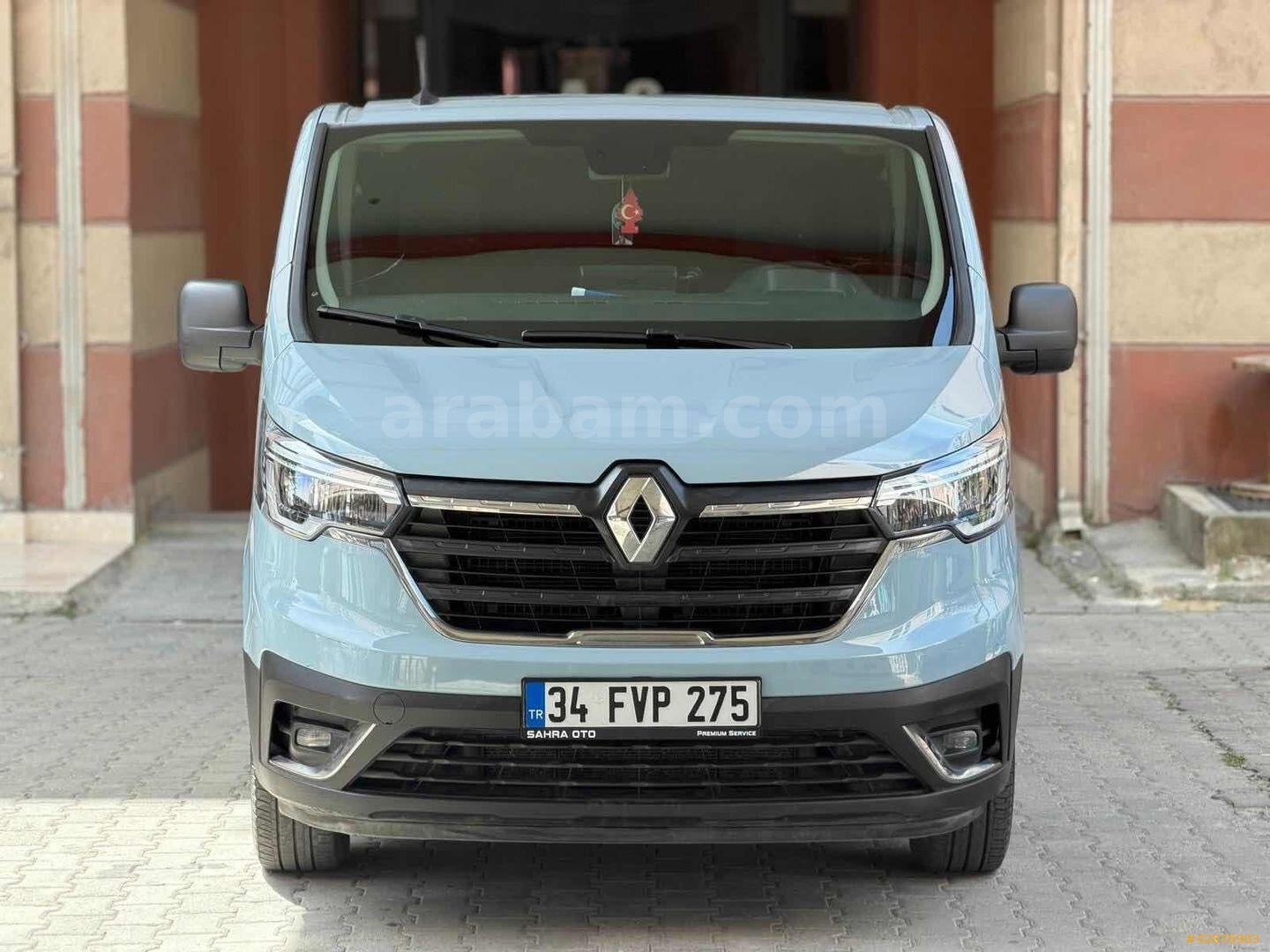 Galeriden Renault Trafic 2.0 DCI Grand Confort 2022 Model İstanbul 80.000 km Mavi 1