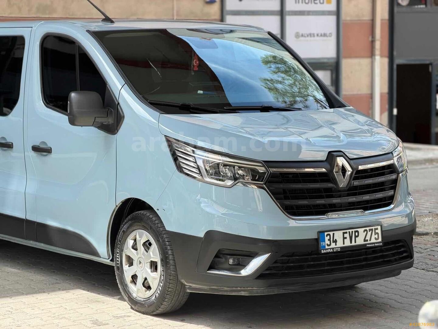Galeriden Renault Trafic 2.0 DCI Grand Confort 2022 Model İstanbul 80.000 km Mavi 2