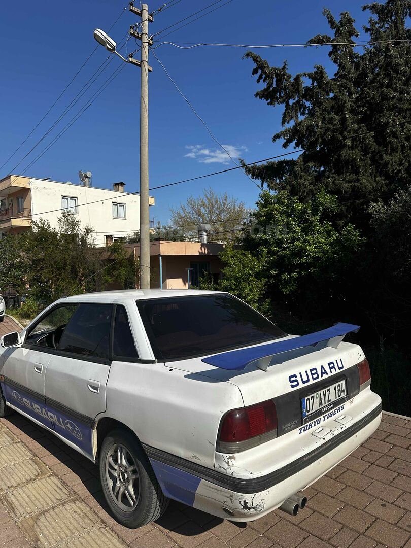 Sahibinden Subaru Legacy 2.0 1992 Model 2