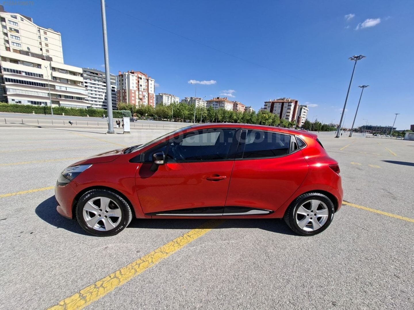 Galeriden Renault Clio 1.2 Icon 2016 Model Konya 140.600 km Kırmızı 2