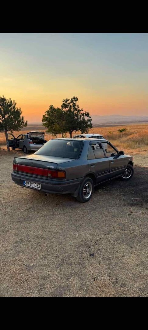 Sahibinden Mazda 323 1.6 1991 Model 3