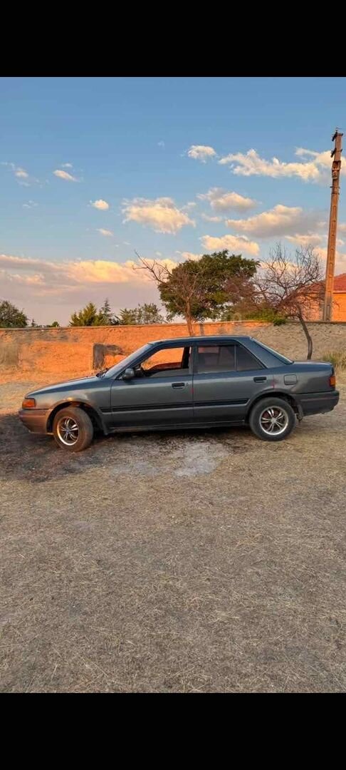 Sahibinden Mazda 323 1.6 1991 Model 1