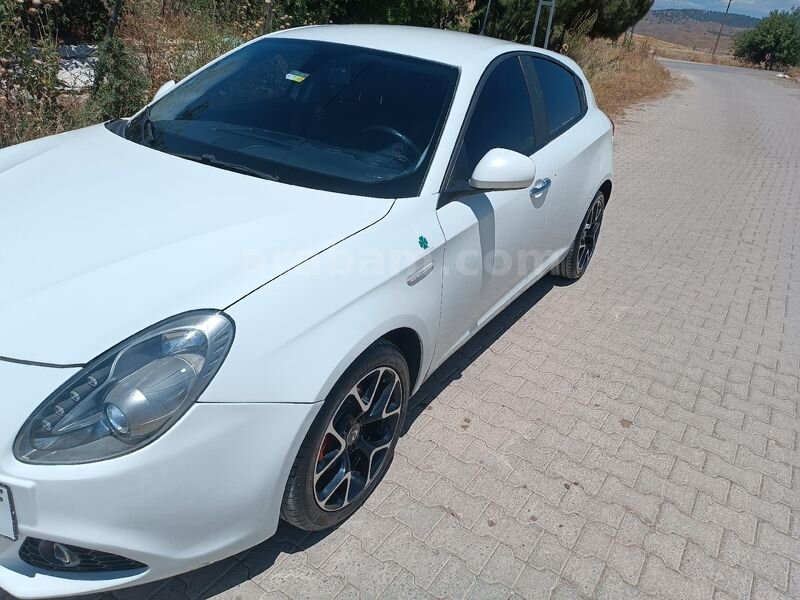 Sahibinden Alfa Romeo Giulietta 1.6 JTD Progression Plus 2014 Model 2