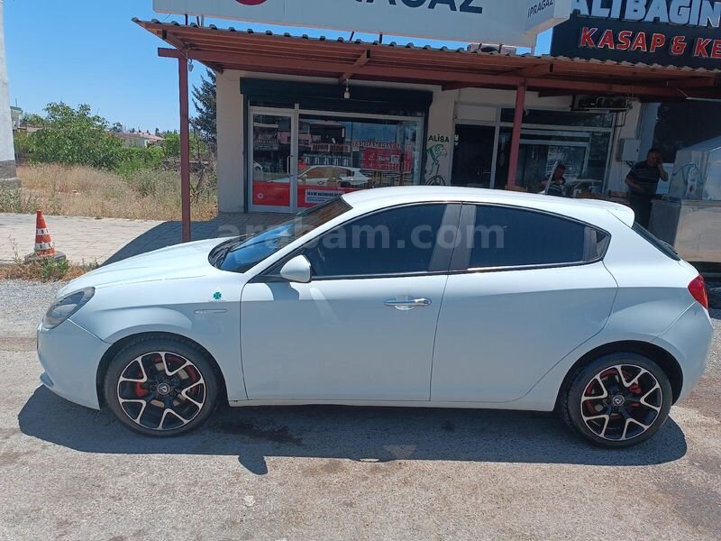 Sahibinden Alfa Romeo Giulietta 1.6 JTD Progression Plus 2014 Model 3