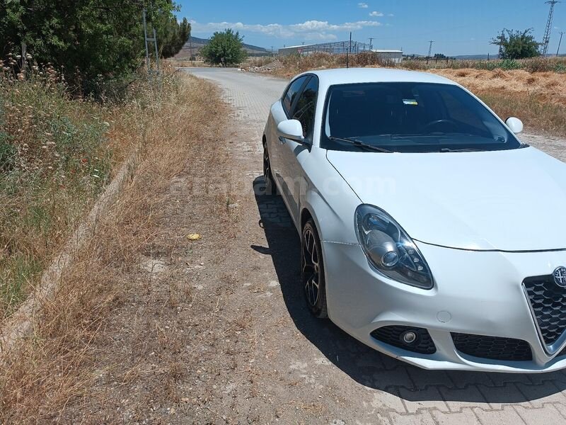 Sahibinden Alfa Romeo Giulietta 1.6 JTD Progression Plus 2014 Model 4