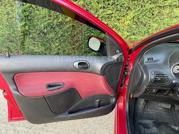 Galeriden Peugeot 206 1.4 X-Line 2003 Model Sakarya 212.000 km