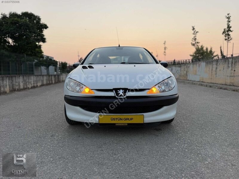 Galeriden Peugeot 206 1.4 X-Line 2004 Model Bursa 134.000 km Beyaz