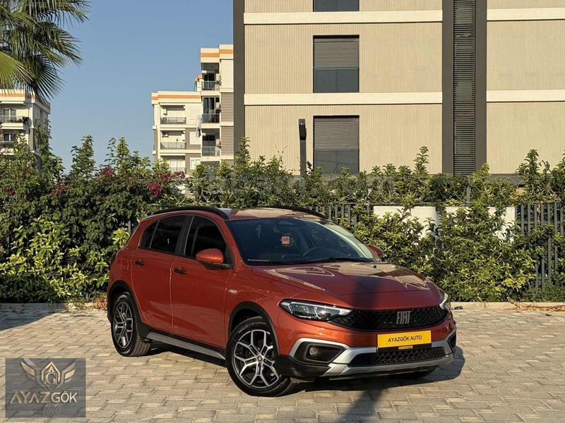 2025 EGEA CROSS 1.6 MJET URBAN 68.000 BOYASIZ OTOMATİK