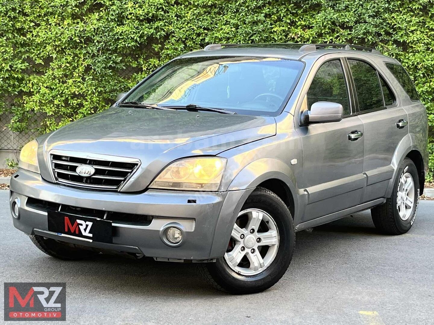 MRZ GROUP'TAN 2006 MODEL KİA SORENTO MASRAFSIZ K.K.12 TAKSİT 3