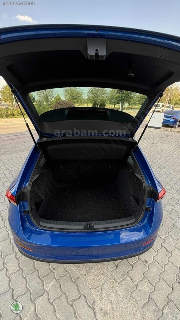DÜŞÜK KM CAM TAVANLI UYGUN ÖDEMELİ SCALA PREMİUM 1.0 TSİ. 7