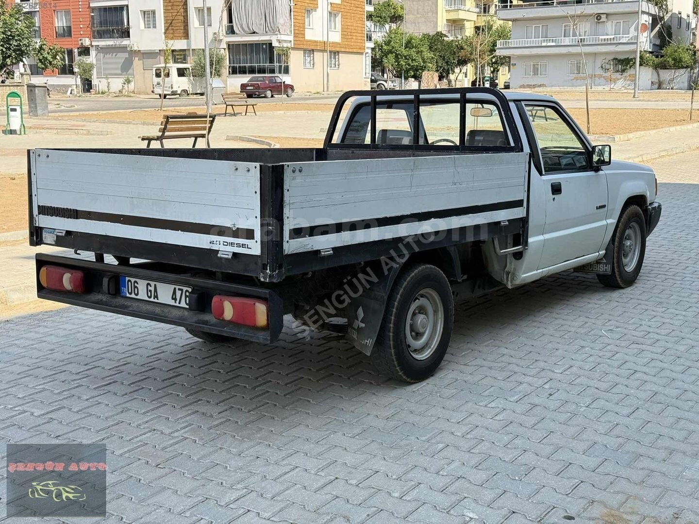 TEK KABİN-KOZMETİK VE MOTOR OLARAK ÇOK TEMİZ L200 ILFAZ KASA 6