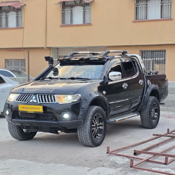 2013 MİTSUBISHI L 200 136 HP DAĞ CANAVARI ANTAKYA ES AUTO