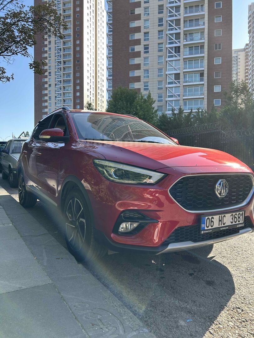 Sahibinden MG ZS 1.0 T-GDI Luxury Plus 2023 Model 51.000 km Kırmızı 1