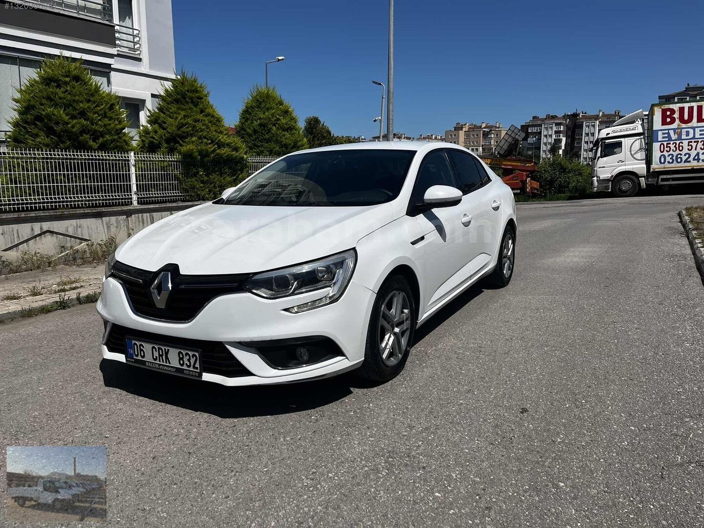 Galeriden Renault Megane 1.5 Blue DCI Joy 2020 Model Samsun 192.000 km Beyaz 2