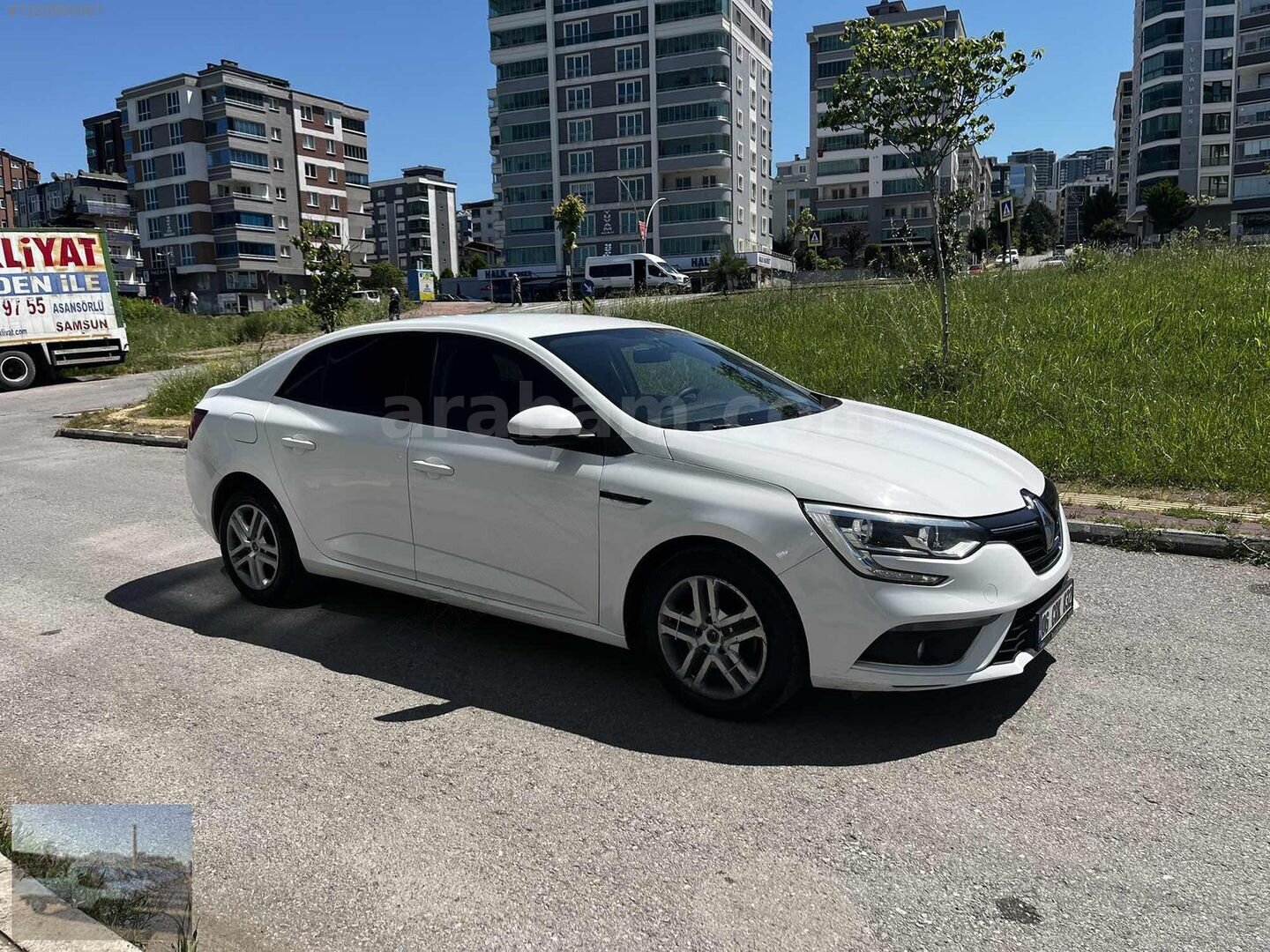 Galeriden Renault Megane 1.5 Blue DCI Joy 2020 Model Samsun 192.000 km Beyaz 5