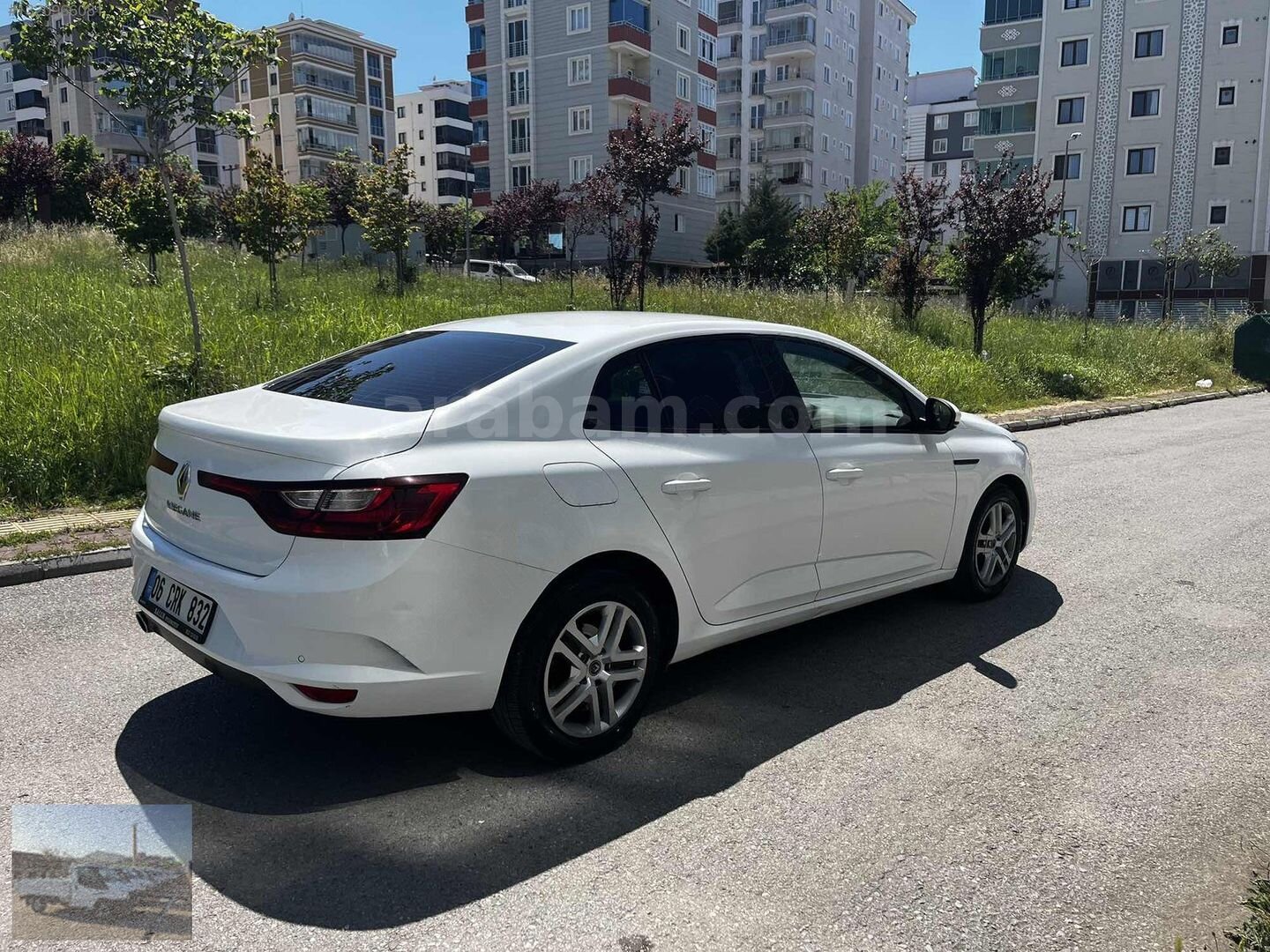 Galeriden Renault Megane 1.5 Blue DCI Joy 2020 Model Samsun 192.000 km Beyaz 7