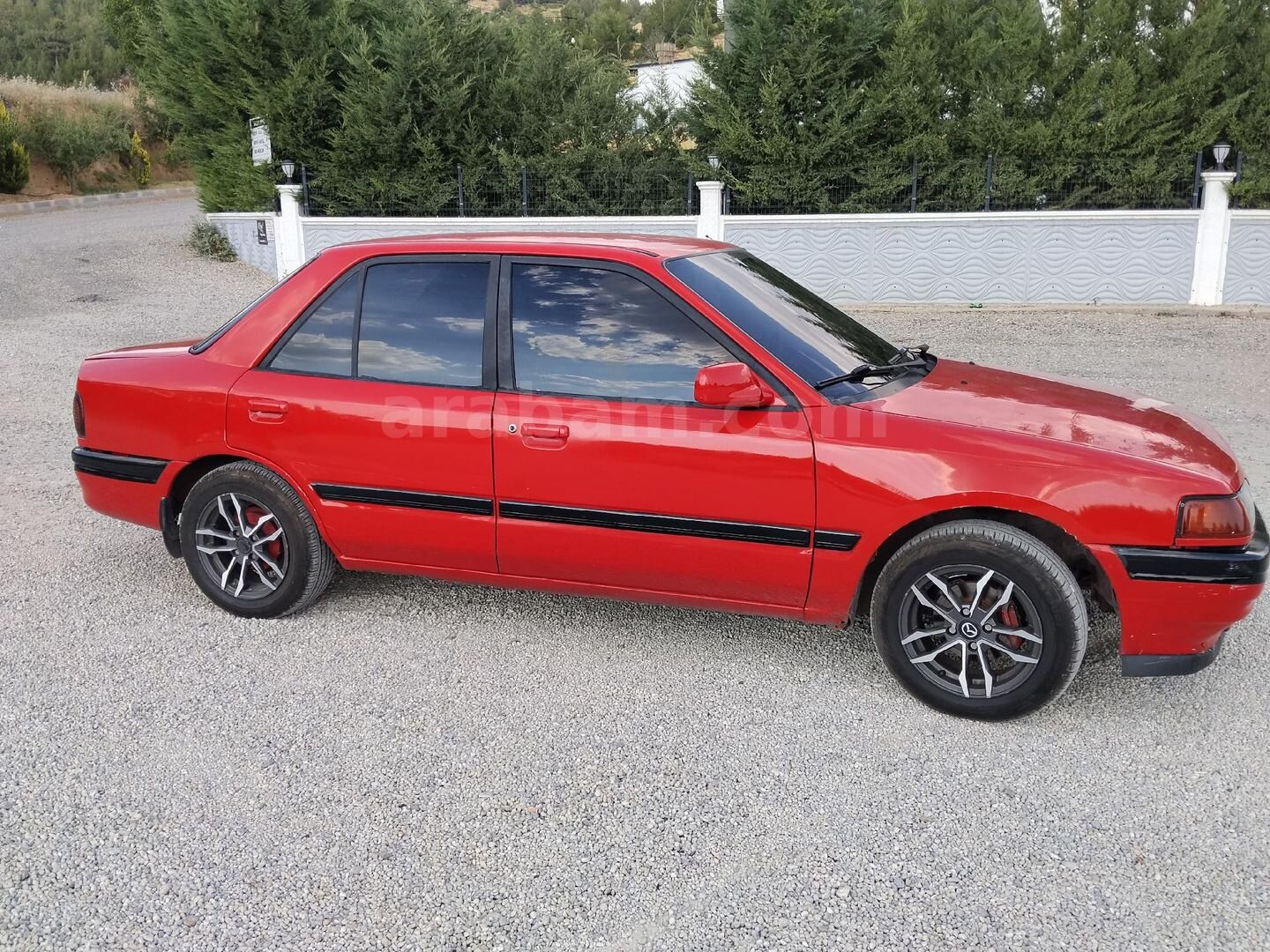 Sahibinden Mazda 323 1.6 GLX 1994 Model 4