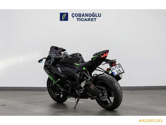 Galeriden Kawasaki Ninja ZX 6R 2025 Model İstanbul 6.001 KM Siyah