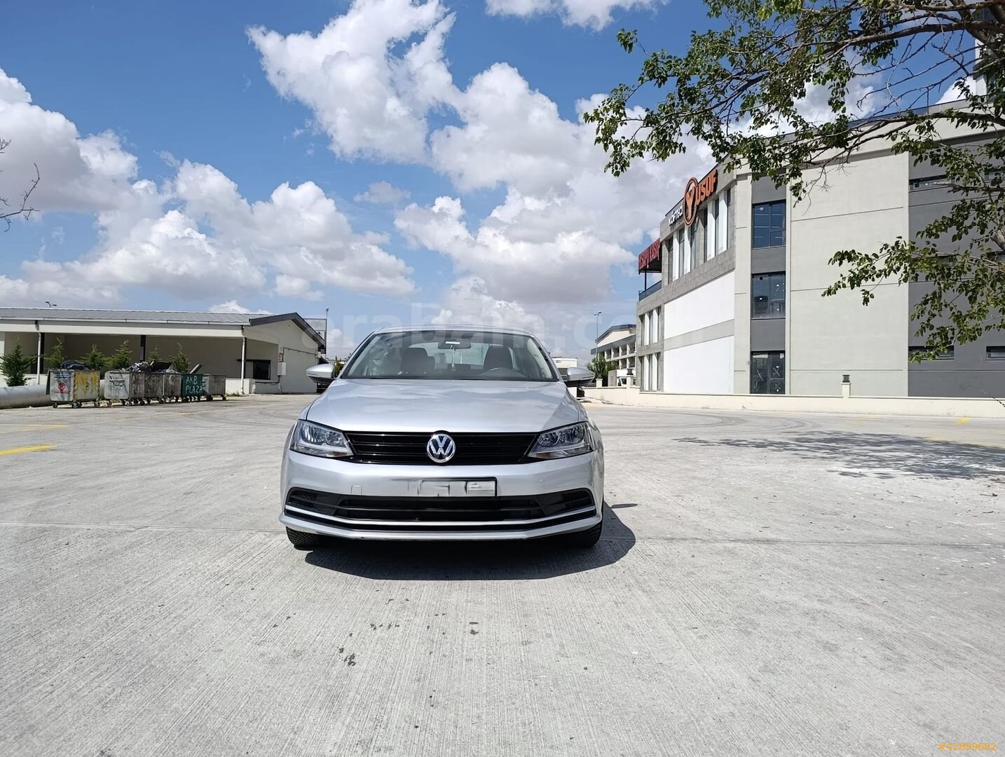 DENİZ VERA OTO'DAN JETTA TRENDLINE 115BİN KM PLAKALI-RUHSATLI
