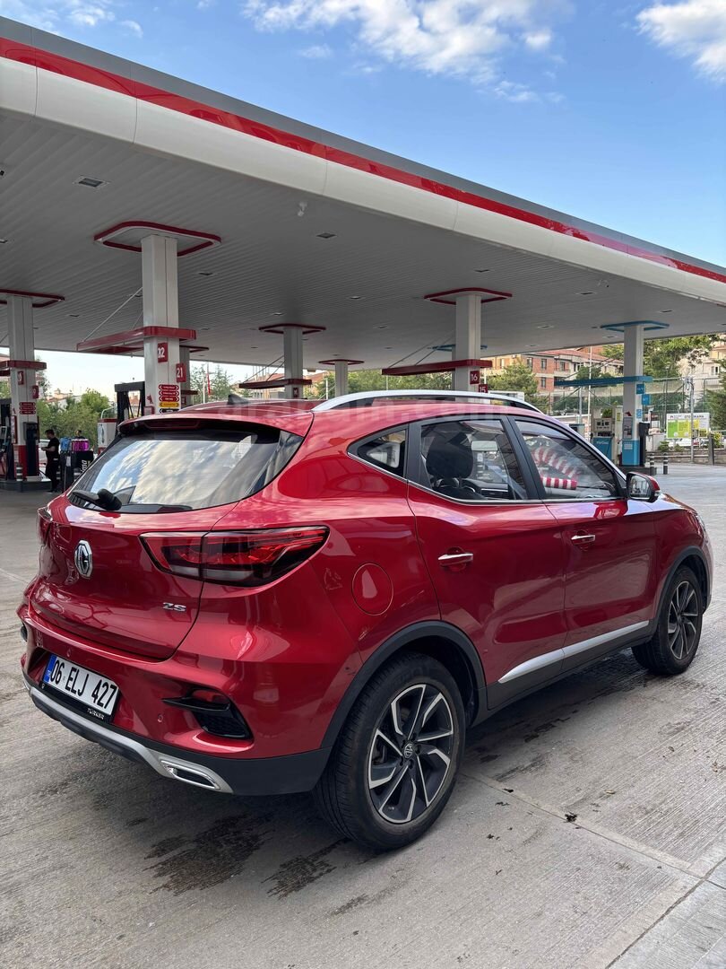 Sahibinden düşük km değişensiz 15.500 km Kırmızı 5