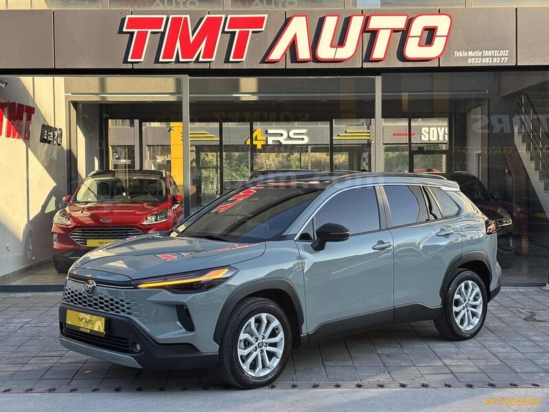 TMT AUTO 2025 COROLLA CROSS 1.8 HYBRID PASSION MAKYAJLI,SIFIR!