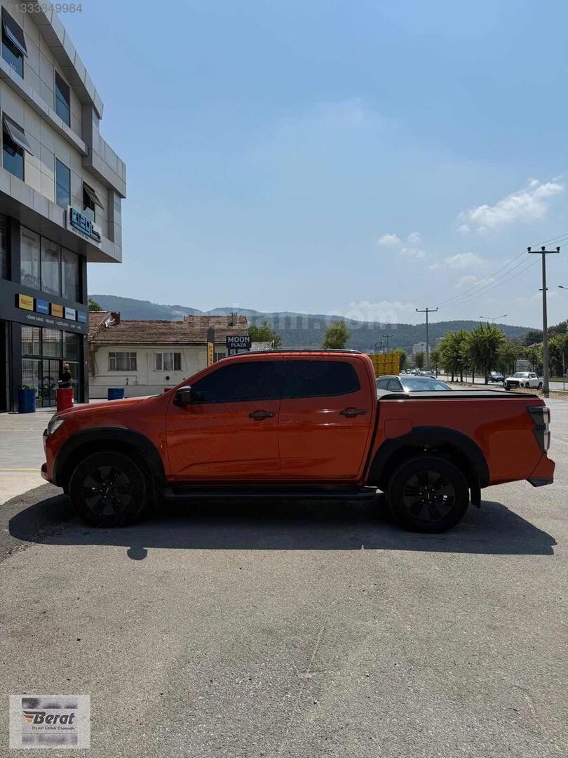 İLK SAHİBİNDEN 2021 ISUZU D-MAX 1.9D V-CROSS HATASIZ - BOYASIZ 3