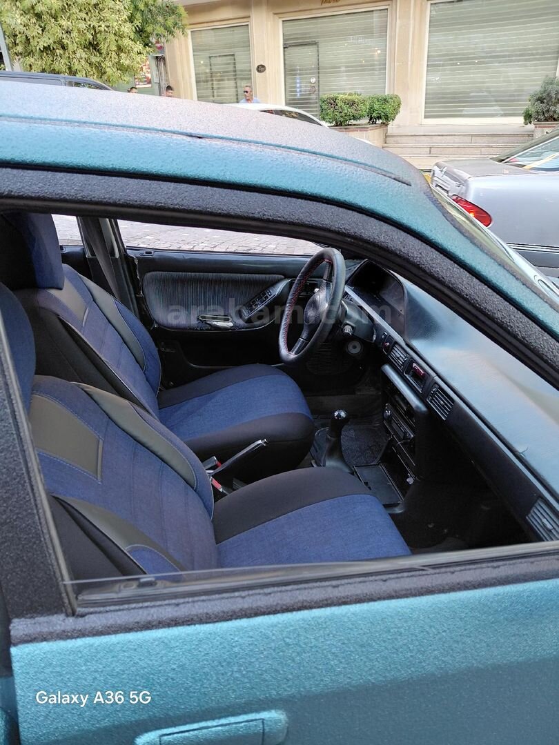 Sahibinden Mazda 323 1.6 GLX 1992 Model 5