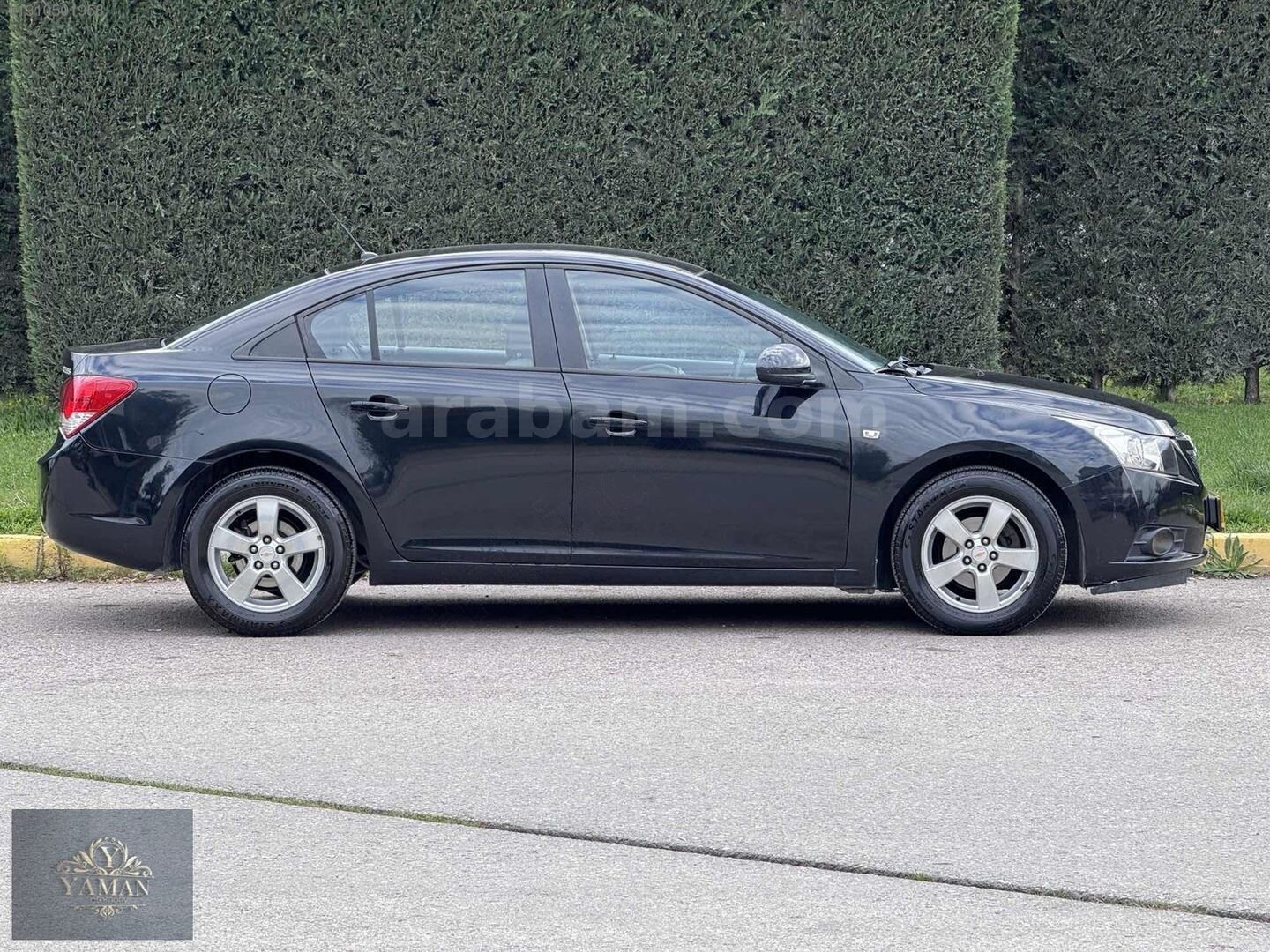 Galeriden Chevrolet Cruze 1.6 LS 2010 Model Balıkesir 112.000 km Siyah 4