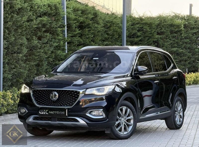 2024 ÇIKIŞ 42.000 KM + HATASIZ BOYASIZ + GARANTİLİ SERV.BAKIMLI