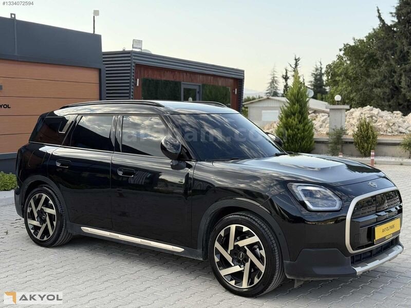 "AKYOL 2025 COUNTRYMAN-E FAVOURED 204HP 24.000KM AMBİYANS BOYASZ