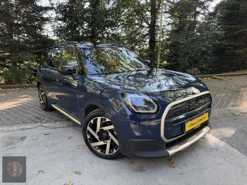 2025 MODEL MİNİ COUNTRYMAN E HATASIZ BOYASIZ 21.000 KM DE
