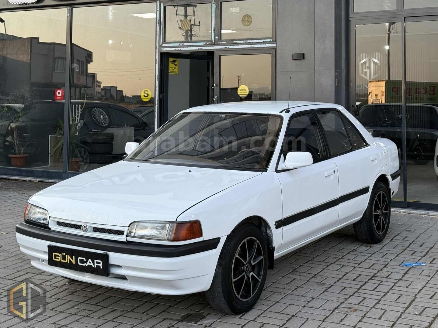 Galeriden Mazda 323 1.6 1.6i 1992 Model Bursa 300.000 km Beyaz 7