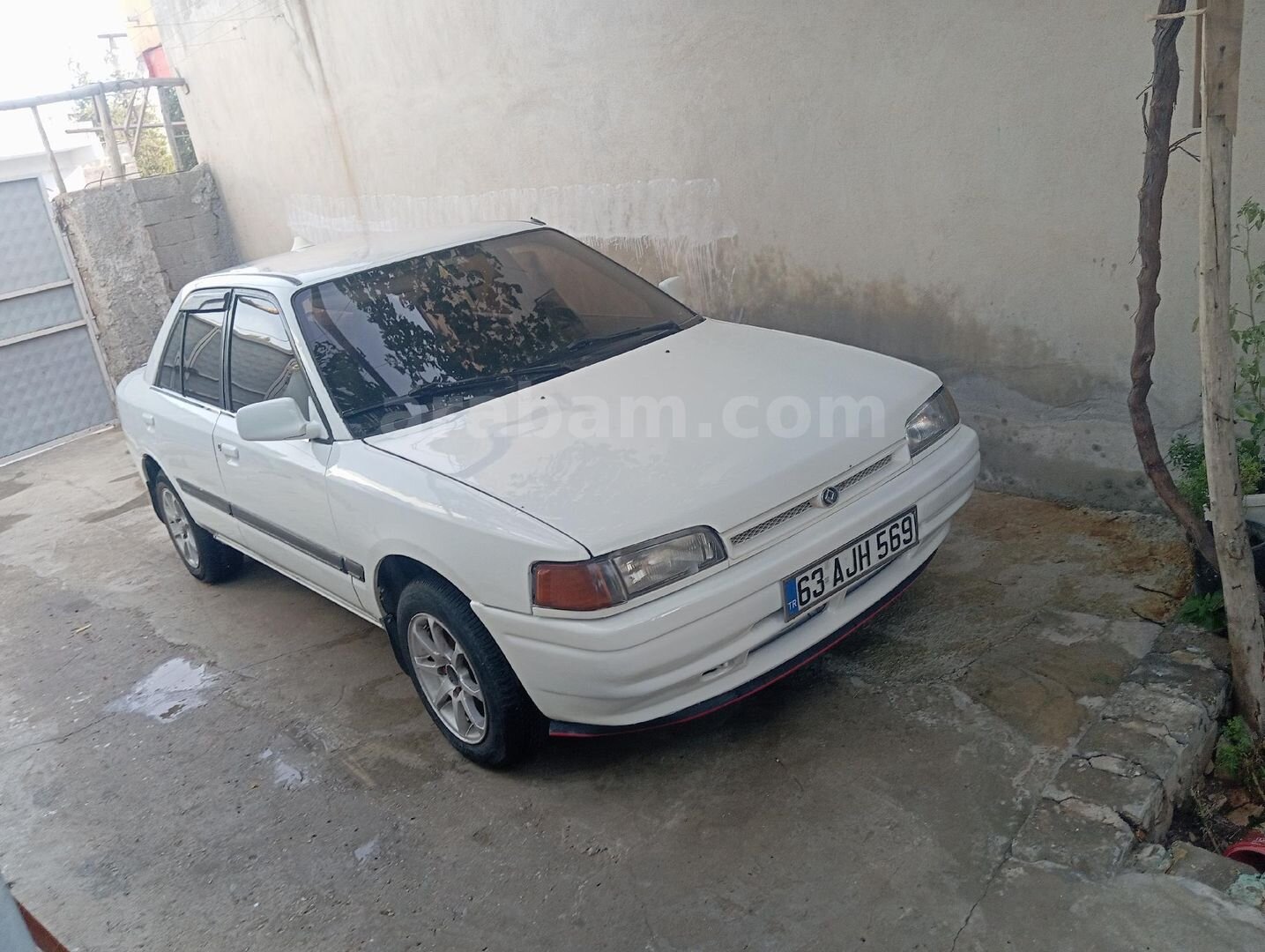 Sahibinden Mazda 323 1.6 1993 Model 5