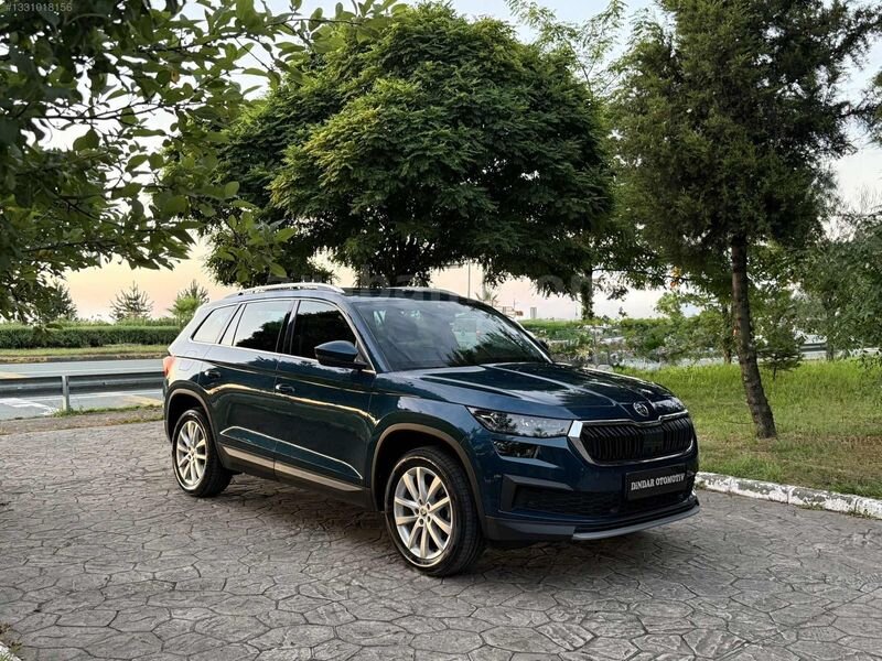 SKODA KODİAQ CAM TAVAN MAKYAJLI KASA