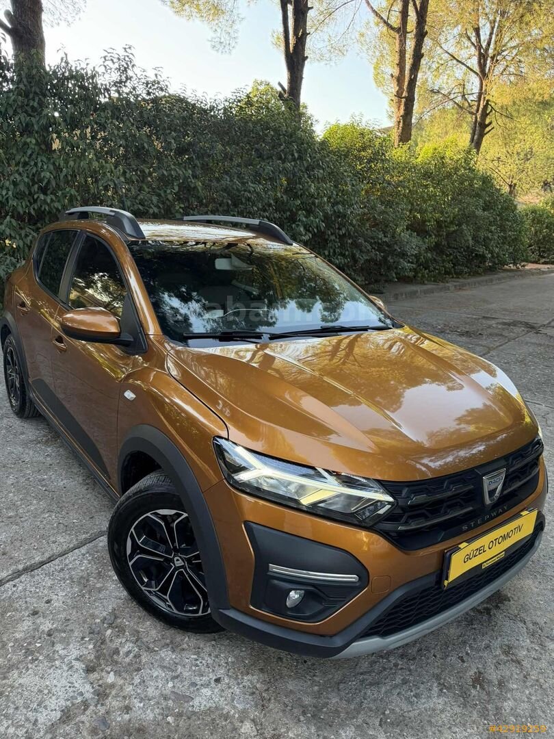 Galeriden Dacia Sandero 1.0 TCe Prestige 2021 Model Manisa 83.500 km Turuncu 6