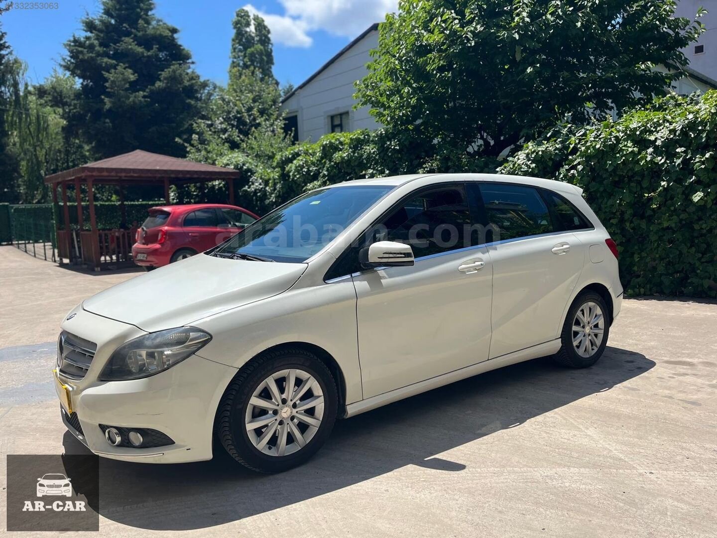 2013 MODEL MERCEDES B180 - KREDİ KARTI VE TAKSİT İMKANIYLA 4