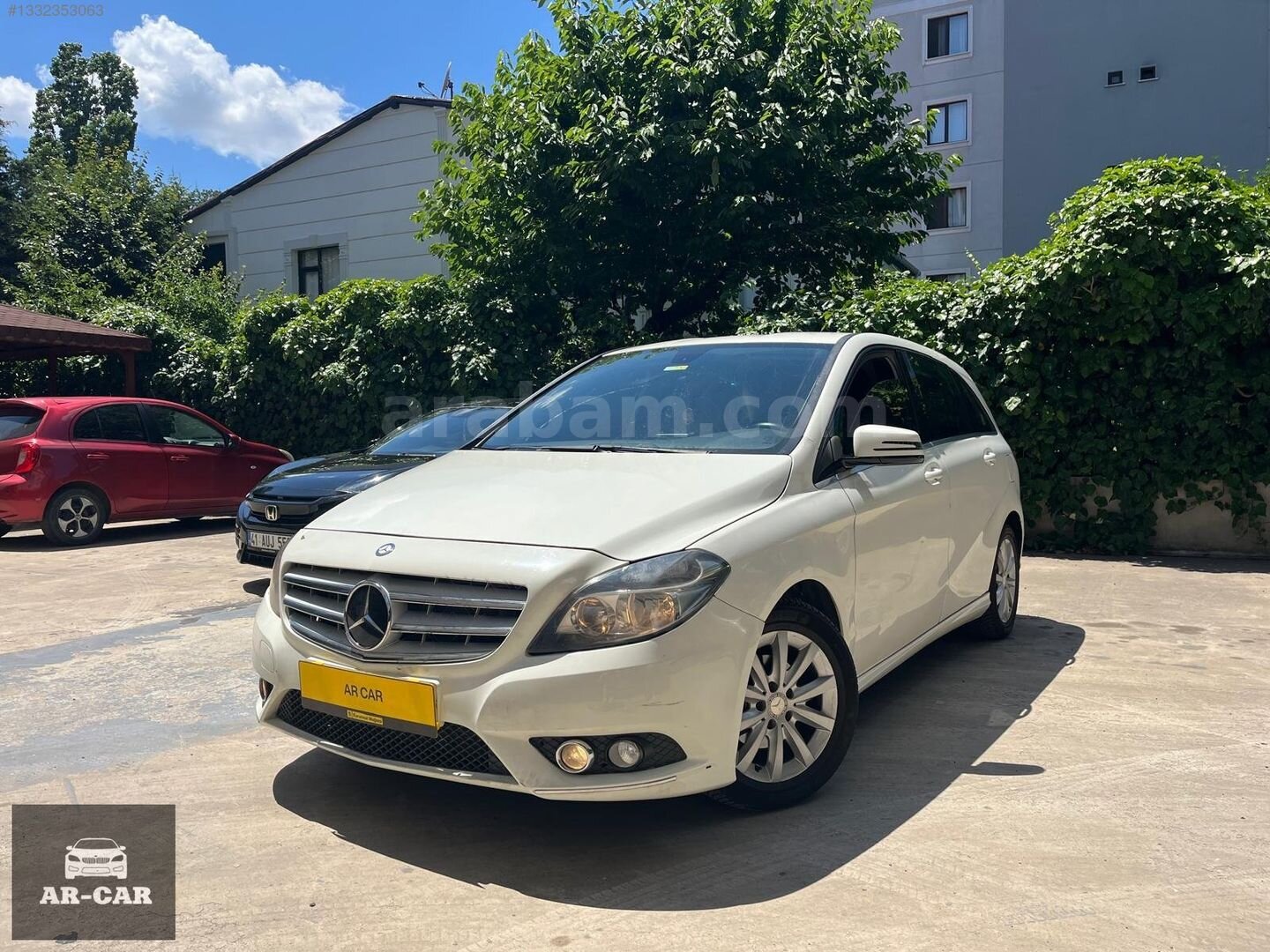 2013 MODEL MERCEDES B180 - KREDİ KARTI VE TAKSİT İMKANIYLA 2