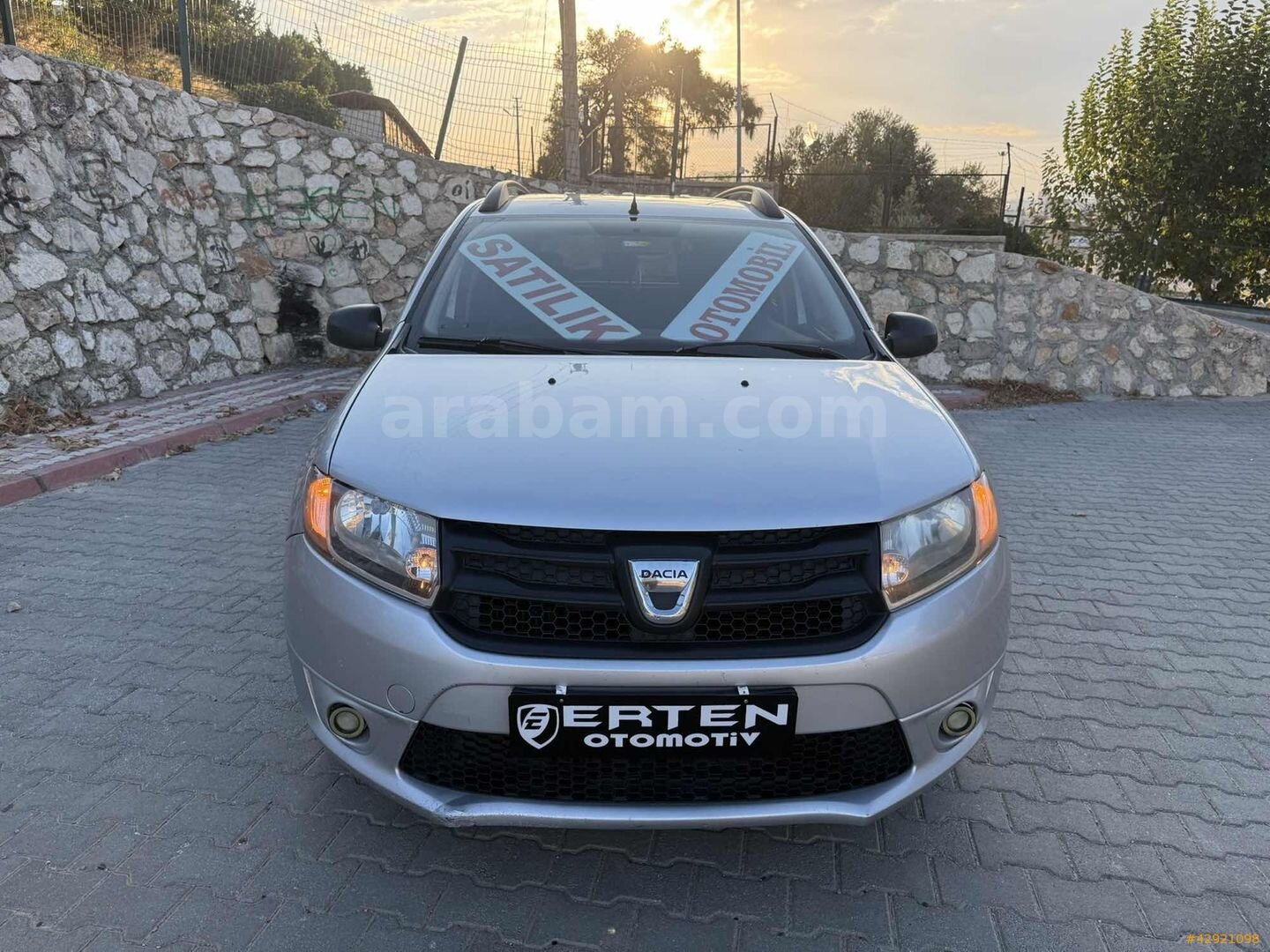 Galeriden Dacia Logan 1.5 dCi MCV Ambiance 2014 Model Mersin 232.000 km Gri 2