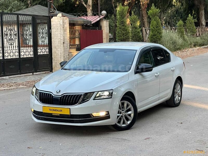 Galeriden Skoda Octavia 1.6 TDI Style 2019 Model Hatay 230.000 km Beyaz