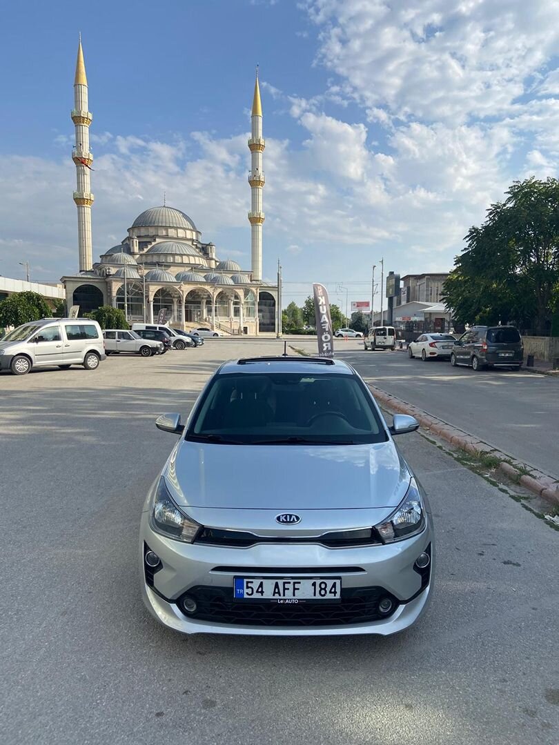HATASIZ BOYASIZ DEĞİŞENSİZ HASAR KAYITSIZ SUNRUFF+KOLTUK ISITMA+OTOMATİK PARK 4