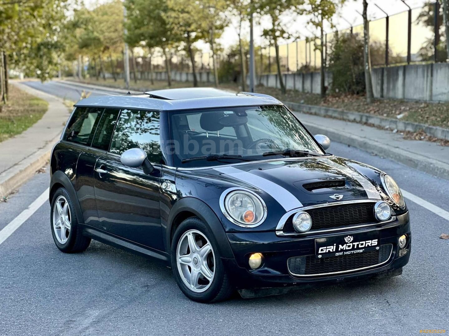 GRİ MOTORS-2009 MİNİ COOPER CLUBMAN S*CAM TAVAN*OTOMATİK*135.KM* 1