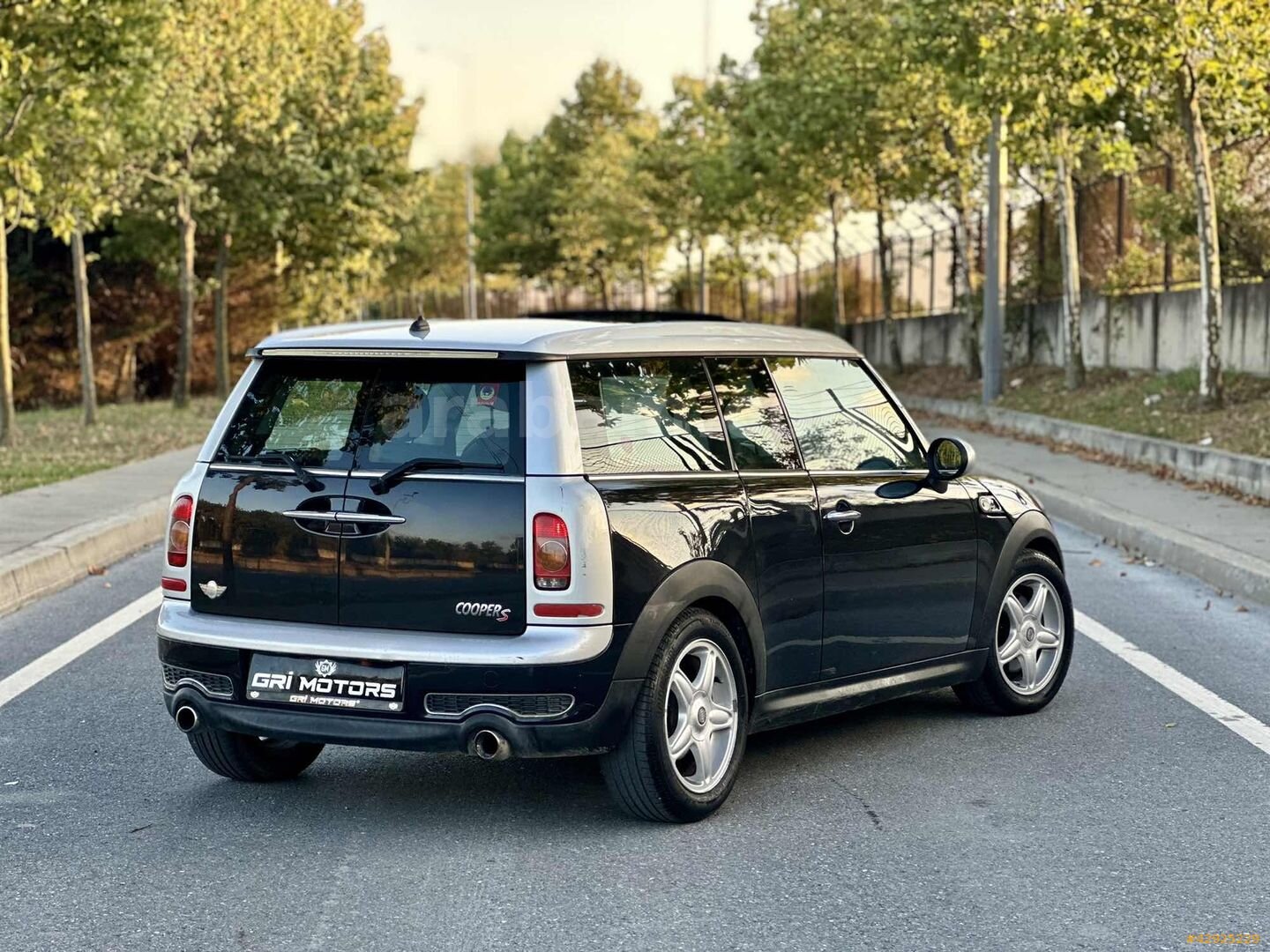 GRİ MOTORS-2009 MİNİ COOPER CLUBMAN S*CAM TAVAN*OTOMATİK*135.KM* 4