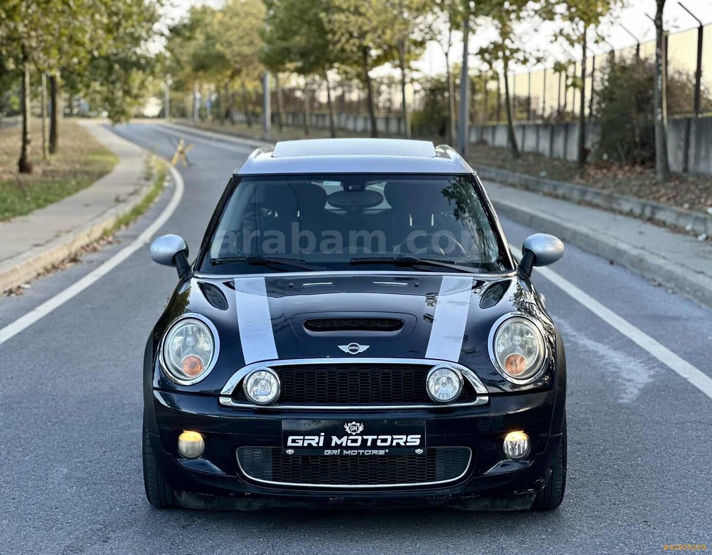 GRİ MOTORS-2009 MİNİ COOPER CLUBMAN S*CAM TAVAN*OTOMATİK*135.KM* 2