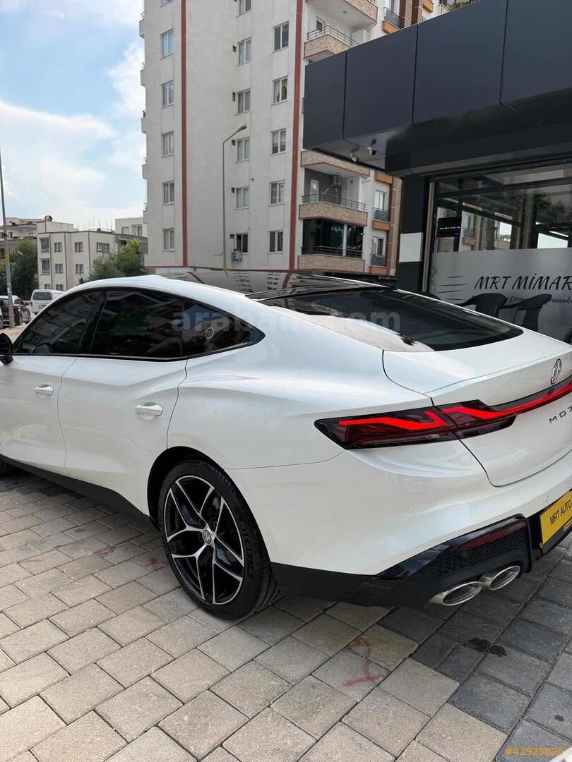 Galeriden MG MG7 1.5 Excellence Red Edition 2025 Model Batman 6.001 km Beyaz 5