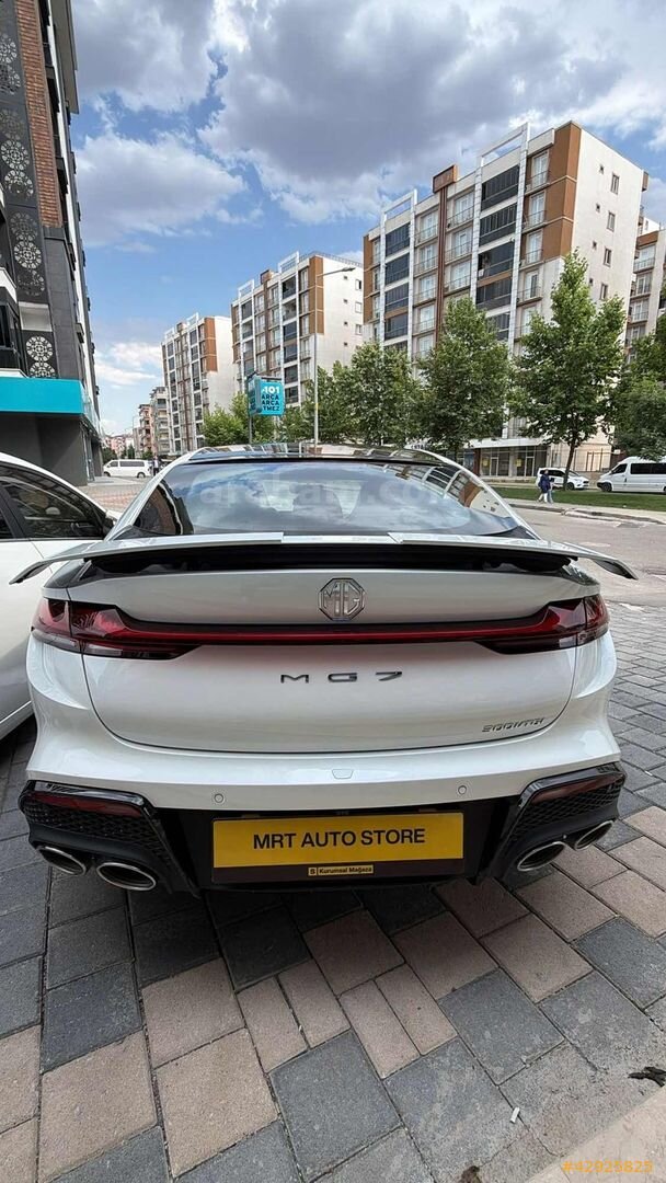 Galeriden MG MG7 1.5 Excellence Red Edition 2025 Model Batman 6.001 km Beyaz 6