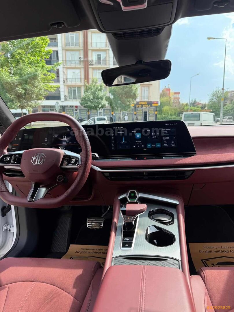 Galeriden MG MG7 1.5 Excellence Red Edition 2025 Model Batman 6.001 km Beyaz 7