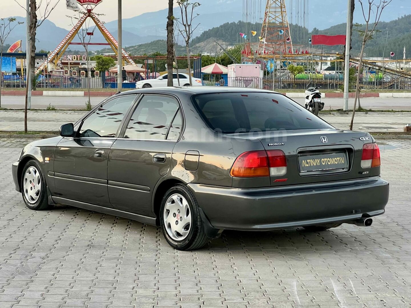 Galeriden Honda Civic 1.6 i ES 2000 Model Antalya 6