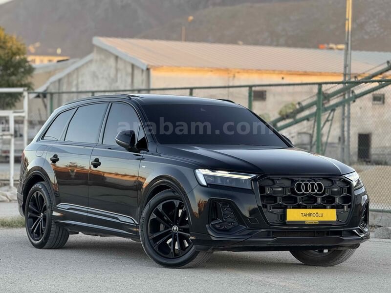 2025 AUDU Q7 İÇ DIS S’line BLACK EDİTİON BOYA DEGİŞEN HASAR YOK