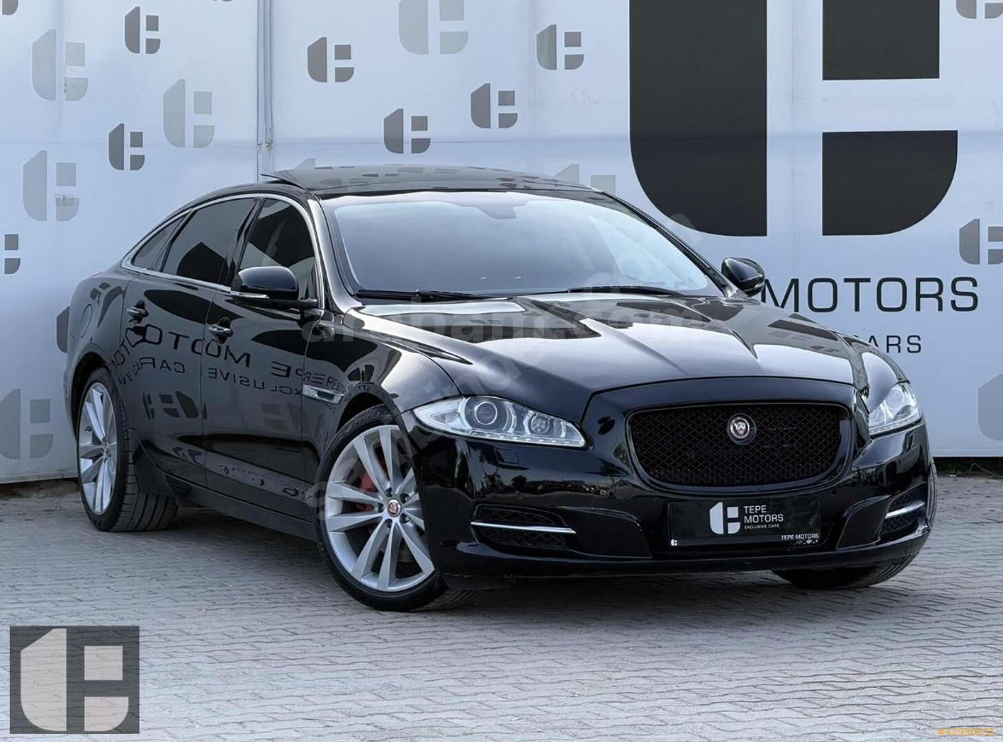 Galeriden Jaguar XJ 2.0i Premium Luxury 2014 Model İzmir 174.000 km Siyah 1