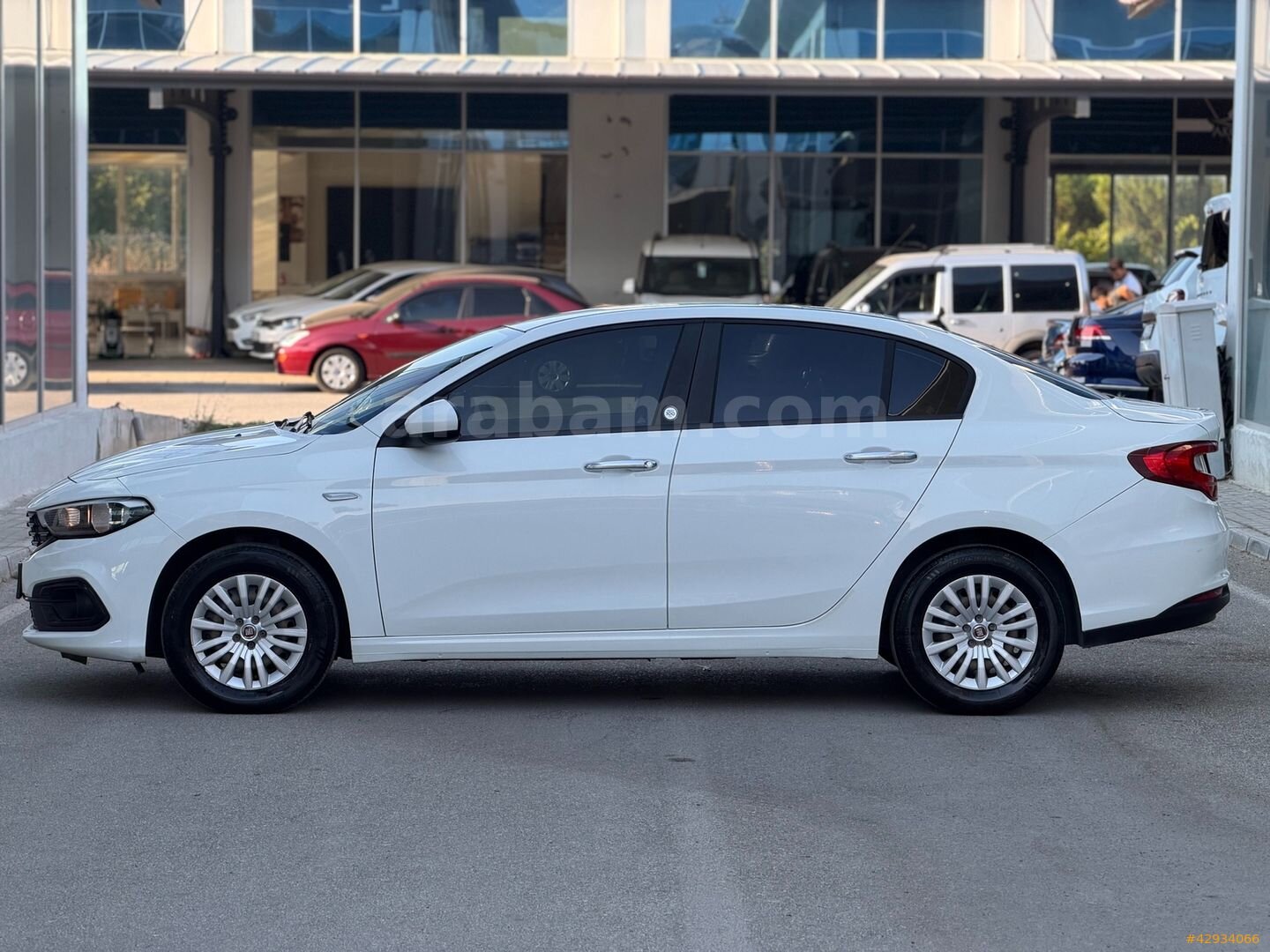 Galeriden Fiat Egea 1.3 Multijet Easy 2023 Model Denizli 140.000 km Beyaz 7